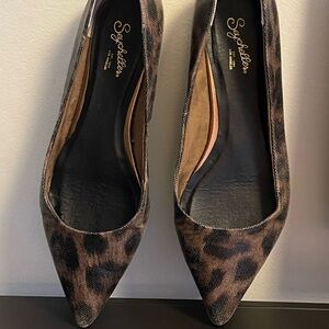 Leopard leather flats by Seychelles size 9
